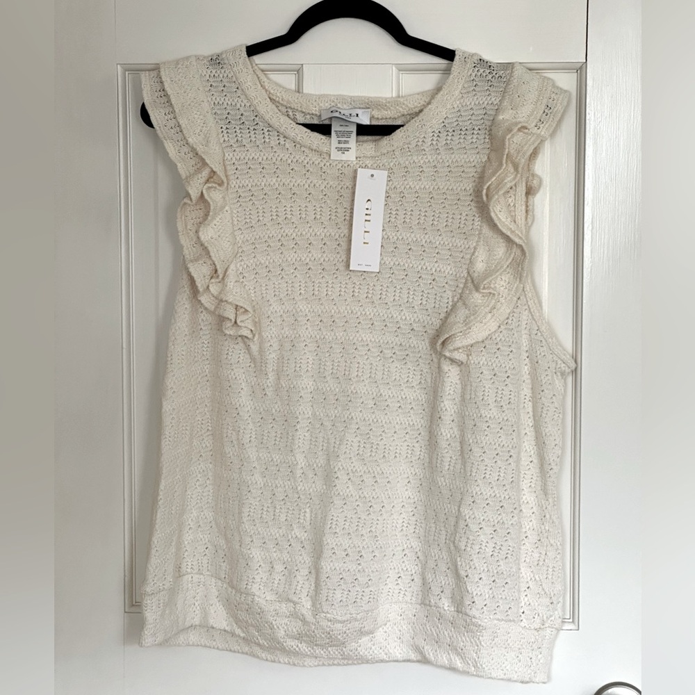 NWT Gilli ruffled sleeveless knit cream top - size 1X